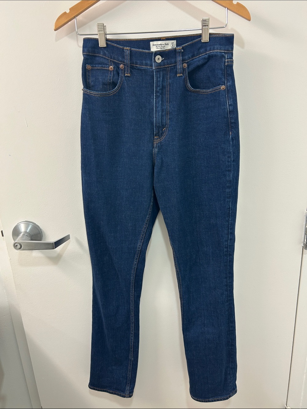 Abercrombie and Fitch Curve Love The Slim Straight Ultra High Rise Dark Jeans